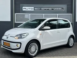 Wit Gebruikt 2013 VW up! high up! Hatchback | € 6.985 (Eerlijke prijs)