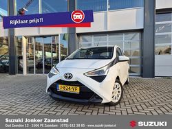 Wit Gebruikt 2020 Toyota Aygo X-play Hatchback | € 10.700 (Eerlijke prijs)