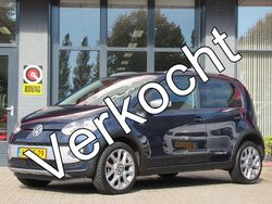 Blauw Gebruikt 2013 VW cross up! Hatchback | € 7.750 (Eerlijke prijs)