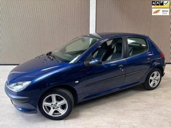 Blauw Gebruikt 2005 Peugeot 206 Hatchback | € 1.150 (Goede deal)