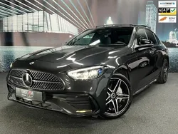 Grijs Gebruikt 2022 Mercedes C300 AMG Sedan | € 44.500 (Duur)