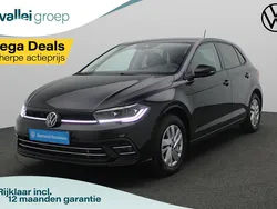 Zwart Gebruikt 2024 VW Polo Style Hatchback | € 26.900 (Eerlijke prijs)