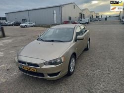 Beige Gebruikt 2009 Mitsubishi Lancer Invite Sedan | € 4.950 (Goede deal)