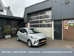 Grijs Gebruikt 2023 Hyundai i10 Comfort Hatchback | € 16.950 (Eerlijke prijs)