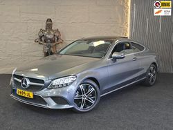 Grijs, metallic lak Gebruikt 2020 Mercedes C180 AMG Coupé | € 29.499 (Goede deal)