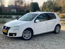 Wit Gebruikt 2005 VW Golf IV R Hatchback | € 2.950 (Iets duurder)