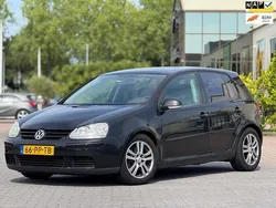 Zwart, metallic lak Gebruikt 2004 VW Golf IV Sportline Hatchback | € 1.999 (Eerlijke prijs)