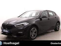 Zwart Gebruikt 2020 BMW 118 Executive Hatchback | € 19.950 (Eerlijke prijs)