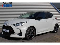 Grijs Gebruikt 2024 Toyota Yaris Hybrid Sport Hatchback | € 26.945 (Eerlijke prijs)