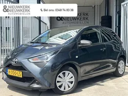 Grijs Gebruikt 2020 Toyota Aygo Hatchback | € 8.999 (Goede deal)