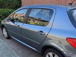 Grijs Gebruikt 2007 Peugeot 307 Premium Hatchback | € 1.600 (Eerlijke prijs)