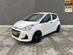 Wit Gebruikt 2019 Hyundai i10 Comfort Hatchback | € 11.950 (Eerlijke prijs)