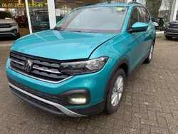 Zwart, metallic lak Gebruikt 2023 VW T-Cross SUV | € 26.650 (Eerlijke prijs)