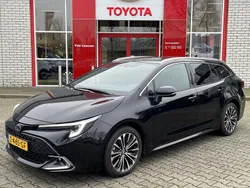 Zwart, metallic lak Gebruikt 2024 Toyota Corolla Edition Stationwagen | € 31.890 (Eerlijke prijs)