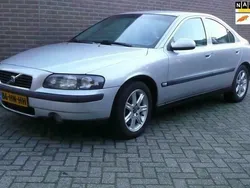 Grijs Gebruikt 2001 Volvo S60 Sedan | € 2.950 (Eerlijke prijs)