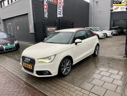 Wit Gebruikt 2010 Audi A1 Ambition Hatchback | € 4.999 (Duur)