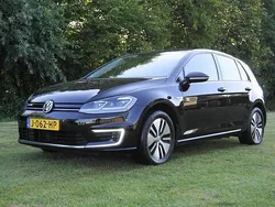Zwart Gebruikt 2020 VW e-Golf Hatchback | € 12.500 (Eerlijke prijs)