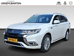 Wit Gebruikt 2019 Mitsubishi Outlander Intense SUV | € 22.630 (Eerlijke prijs)