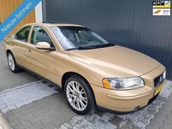 Geel Gebruikt 2007 Volvo S60 Sedan | € 3.448 (Eerlijke prijs)