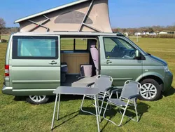 Groen Gebruikt 2006 VW T5 California Van | € 29.500
