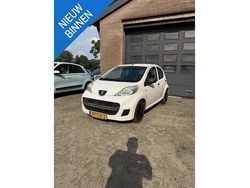 Wit Gebruikt 2012 Peugeot 107 Hatchback | € 2.399 (Goede deal)