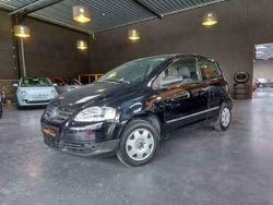Zwart Gebruikt 2006 VW Fox Hatchback | € 2.850 (Duur)