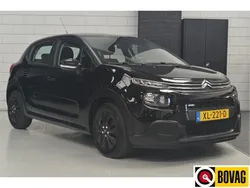 Zwart, metallic lak Gebruikt 2017 Citroën C3 Feel Hatchback | € 8.750 (Eerlijke prijs)