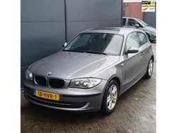 Grijs, metallic lak Gebruikt 2009 BMW 116 Hatchback | € 2.795 (Eerlijke prijs)