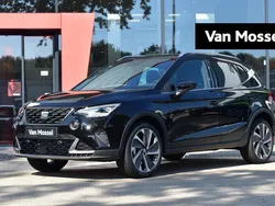Zwart Gebruikt 2023 Seat Arona FR SUV | € 24.944 (Duur)