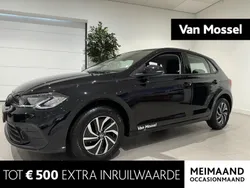 Zwart Gebruikt 2024 VW Polo Life Hatchback | € 24.900 (Eerlijke prijs)