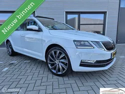 Wit Gebruikt 2019 Skoda Octavia RS Stationwagen | € 15.900