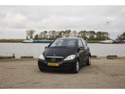 Zwart Gebruikt 2012 Mercedes A160 MPV | € 5.450 (Goede deal)
