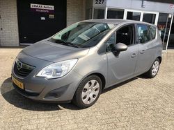 Bruin Gebruikt 2010 Opel Meriva Edition MPV | € 1.999 (Goede deal)