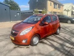 Oranje Gebruikt 2010 Chevrolet Spark LT Hatchback | € 2.150 (Goede deal)