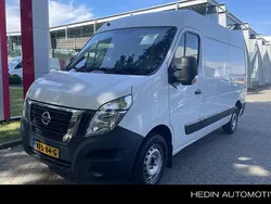 Mineral white & grey (licht wit) Gebruikt 2020 Renault Master Van | € 12.800 (Eerlijke prijs)