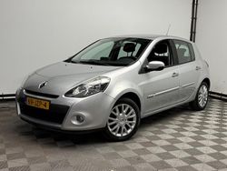 Zilver Gebruikt 2009 Renault Clio II Dynamique Hatchback | € 4.775 (Duur)