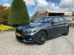 Grijs Gebruikt 2019 BMW 120 M Sport Hatchback | € 24.749 (Super prijs)