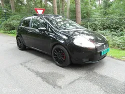 Zwart Gebruikt 2009 Fiat Punto Hatchback | € 2.850 (Eerlijke prijs)