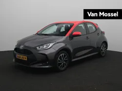 Grijs Gebruikt 2021 Toyota Yaris Hybrid Hatchback | € 22.495 (Eerlijke prijs)