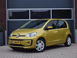 Geel Gebruikt 2016 VW up! high up! Hatchback | € 8.950 (Eerlijke prijs)