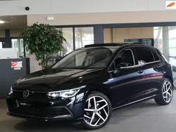 Zwart Gebruikt 2020 VW Golf VIII Style Hatchback | € 23.950 (Duur)