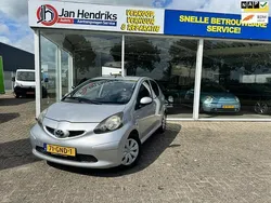 Grijs Gebruikt 2008 Toyota Aygo Hatchback | € 1.950 (Eerlijke prijs)