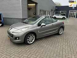 Grijs Gebruikt 2011 Peugeot 207 CC Roland Garros Cabriolet | € 4.949 (Eerlijke prijs)