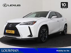 Wit Gebruikt 2021 Lexus UX 250h Luxury Line SUV | € 33.950 (Iets duurder)