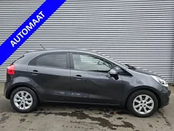 Grijs, metallic lak Gebruikt 2013 Kia Rio Hatchback | € 11.850 (Duur)