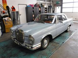 Blauwblue Gebruikt 1963 Mercedes 220 SE Coupé | € 44.500