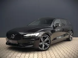 Zwart Gebruikt 2020 Volvo V60 R-Design Stationwagen | € 31.740 (Goede deal)