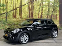 Zwart Gebruikt 2017 Mini Cooper SD Business Hatchback | € 15.950