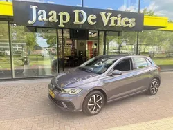Grijs Gebruikt 2021 VW Polo Life Hatchback | € 17.950 (Eerlijke prijs)