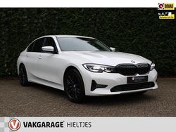 Wit (metallic) Gebruikt 2020 BMW 320 Executive Sedan | € 22.800 (Goede deal)